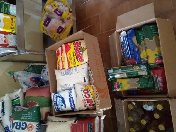 DOAÇÃO DE GENEROS ALIMENTÍCIOS E MATERIAL DE LIMPEZA DO SETOR DO SOSSEGO, COMUNIDADE RIZZI, SOSSEGO E BANANAL DOAÇÃO DE GENEROS ALIMENTÍCIOS E MATERIAL DE LIMPEZA DO SETOR DO SOSSEGO, COMUNIDADE RIZZI, SOSSEGO E BANANAL