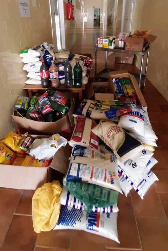 DOAÇÃO DE GENEROS ALIMENTÍCIOS E MATERIAL DE LIMPEZA DO SETOR DO SOSSEGO, COMUNIDADE RIZZI, SOSSEGO E BANANAL DOAÇÃO DE GENEROS ALIMENTÍCIOS E MATERIAL DE LIMPEZA DO SETOR DO SOSSEGO, COMUNIDADE RIZZI, SOSSEGO E BANANAL